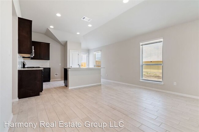 Building Photo - 187 Living Reef Dr