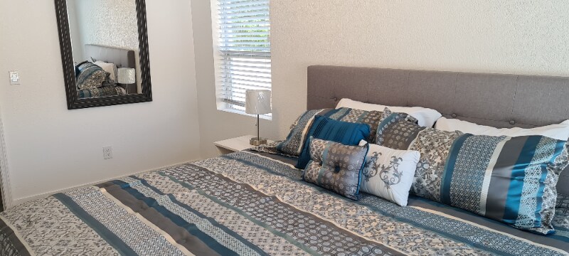 Building Photo - 4616 22nd Ave S