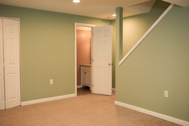 Building Photo - 1119 Pennywort Cir