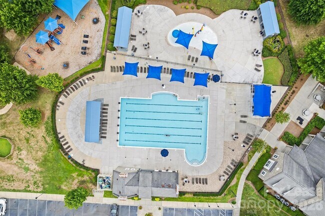 Building Photo - 9736 Springholm Dr