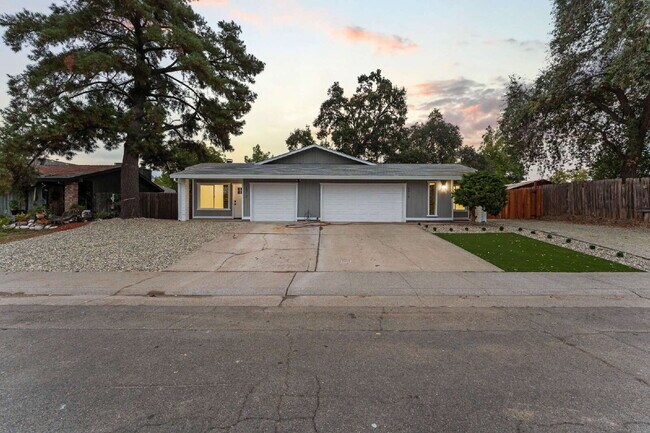 Primary Photo - 5012 Lorijo Way