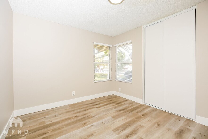Building Photo - 4423 Honeycomb Dr