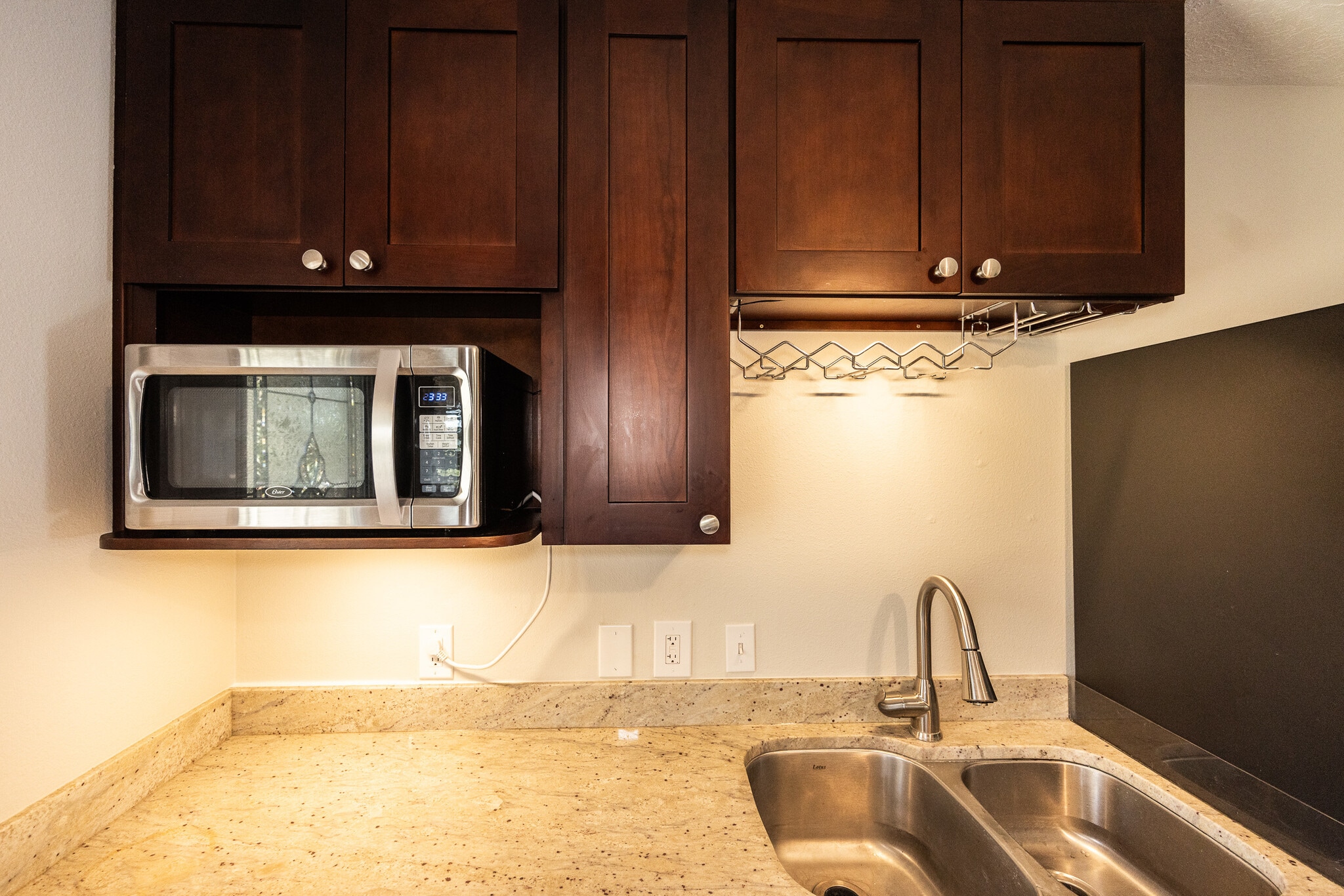 Kitchen - 8717 NE Webster St