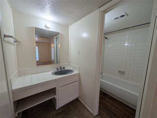 Building Photo - 8560 Park Ln