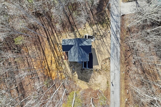 Building Photo - 106 Fairway Cir