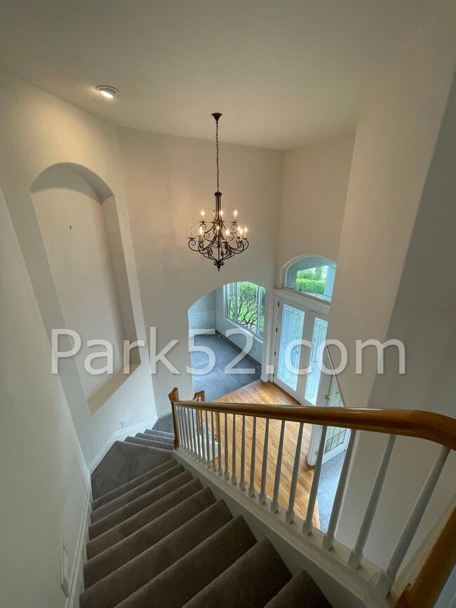 Building Photo - Browns Point Tacoma 3 Bedroom Single Famil...