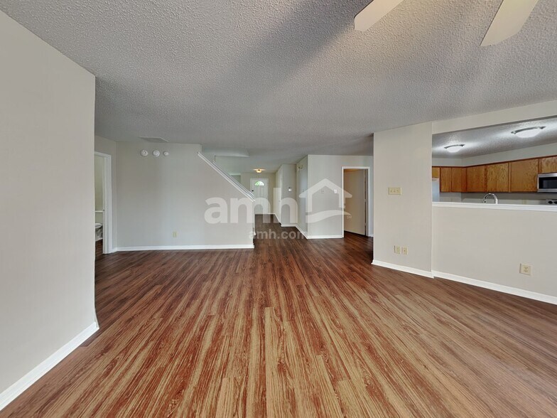 Building Photo - 10296 Kings Gap Way