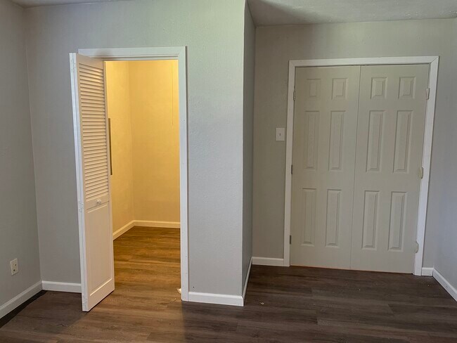 Building Photo - 3461 Cherrywood Ln