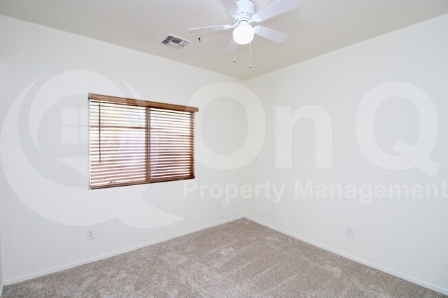 Building Photo - 2300 E Magma Rd