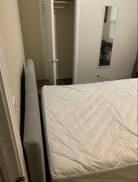 Building Photo - 4586 Park St