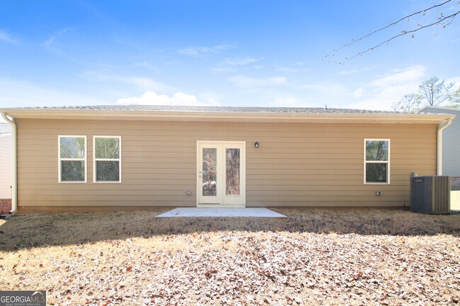 Building Photo - 190 Randette Dr