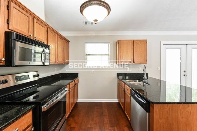 Building Photo - 2137 Sara Ashley Way
