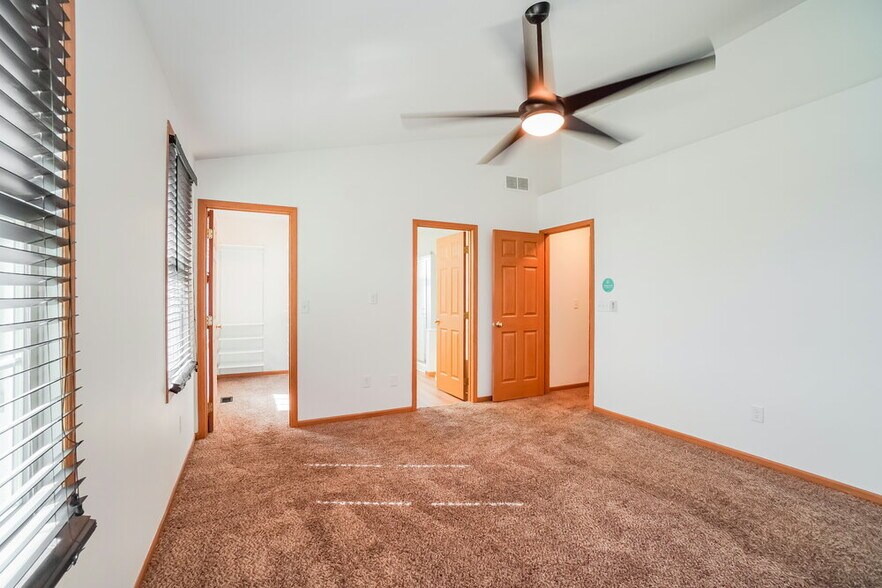 Building Photo - 3149 Sitka Spruce Dr