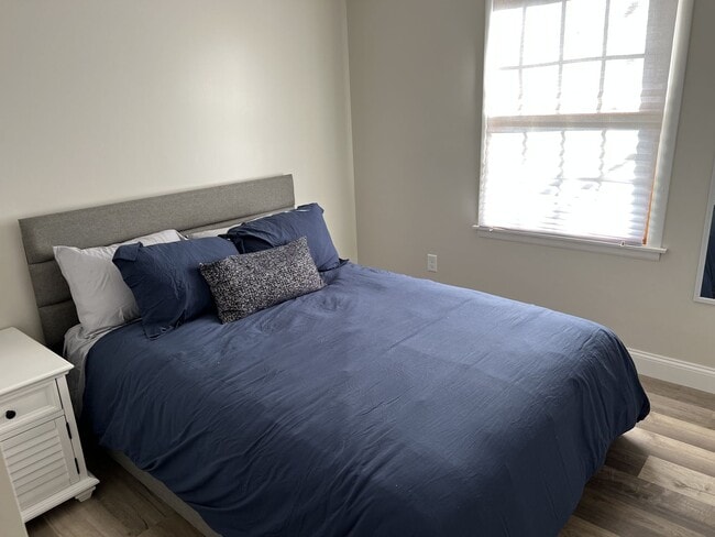 Building Photo - Charming Remodeled Single Home in Lemont, PA