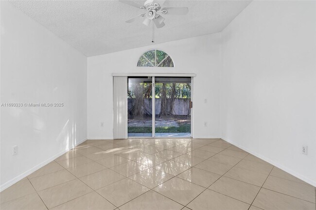 Building Photo - 106 Gables Blvd