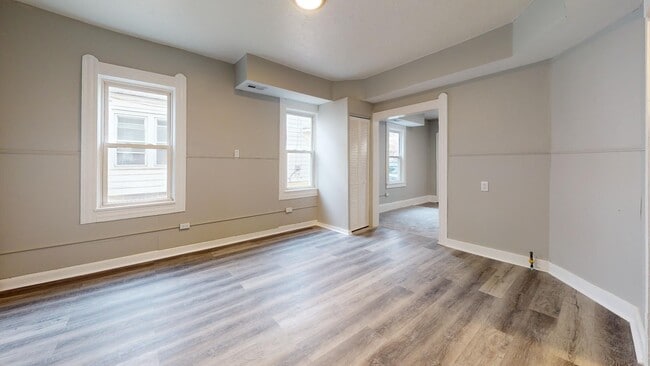 Building Photo - Old Brooklyn Area - 3 Bedroom Single Famil...
