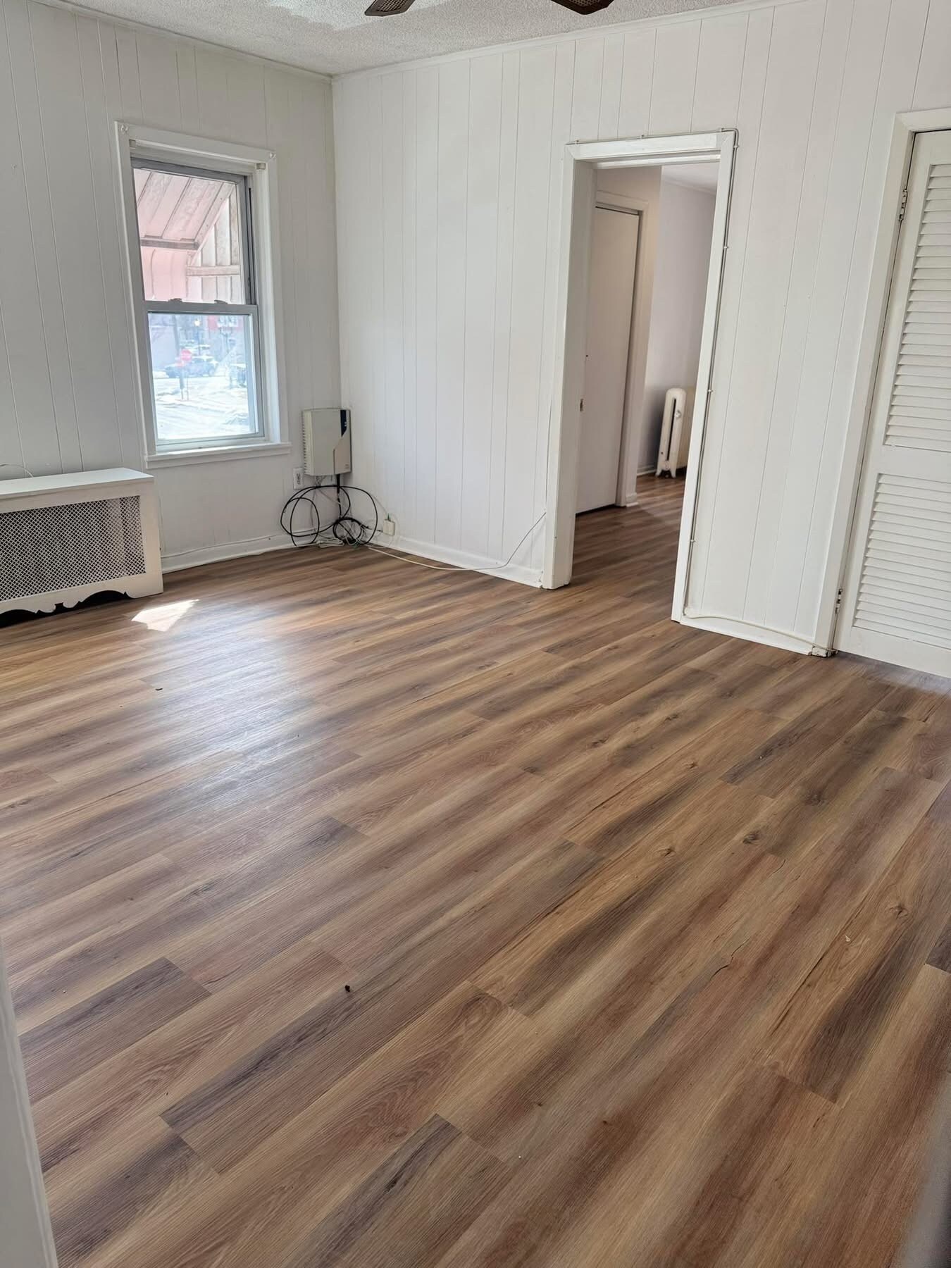 Building Photo - 10 Anderson St