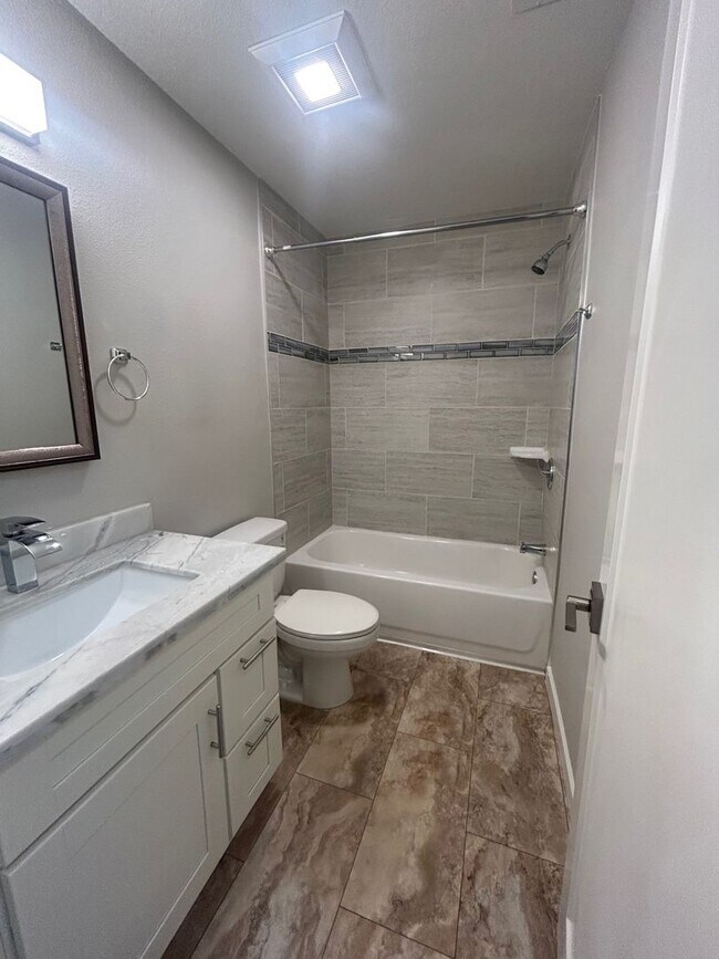 Building Photo - 3 bedroom 2.5 bathroom beautifully updated duplex in Concord at $3,500 per month available!