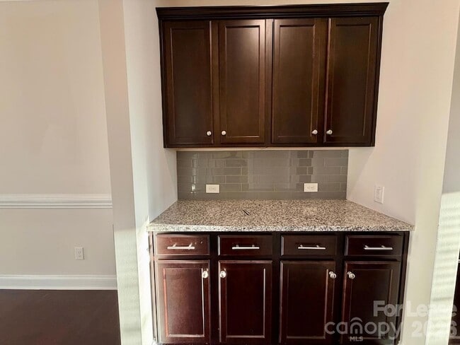 Building Photo - 1722 Spears Dr NW