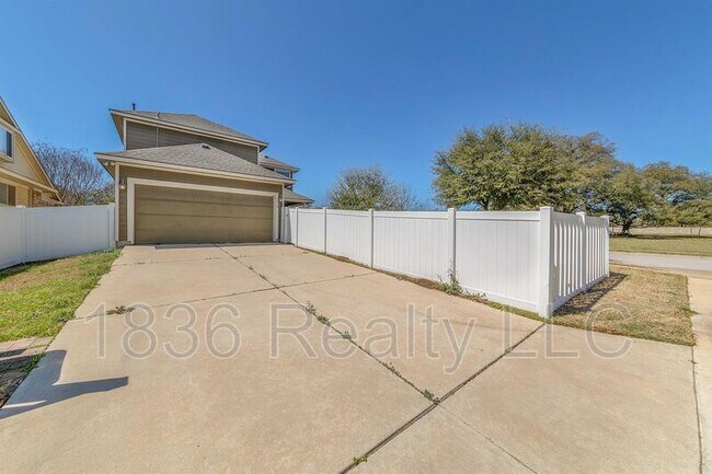 Building Photo - 1816 Big Bend Dr