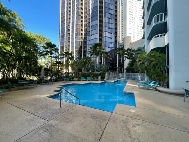 Building Photo - Honolulu Park Place - 2 Bedroom, 2 Bathroo...