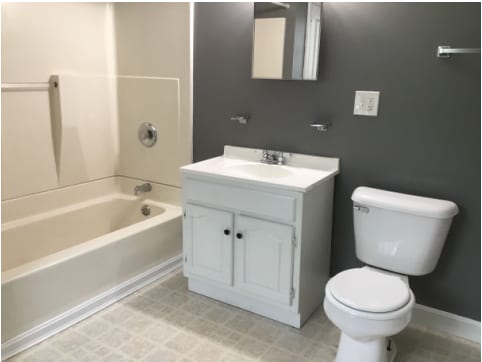 Building Photo - 4 S Main St