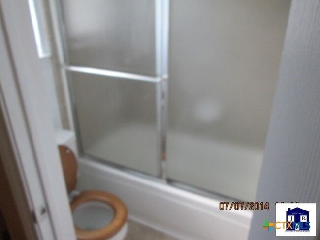 Building Photo - 2619 Phyllis Dr