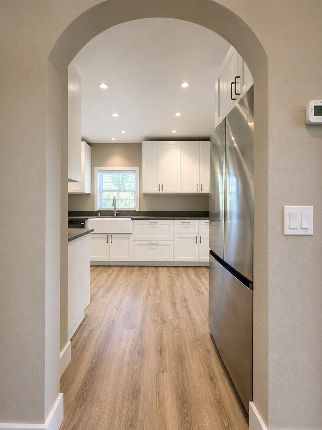 Building Photo - 1567 Silverado Trail