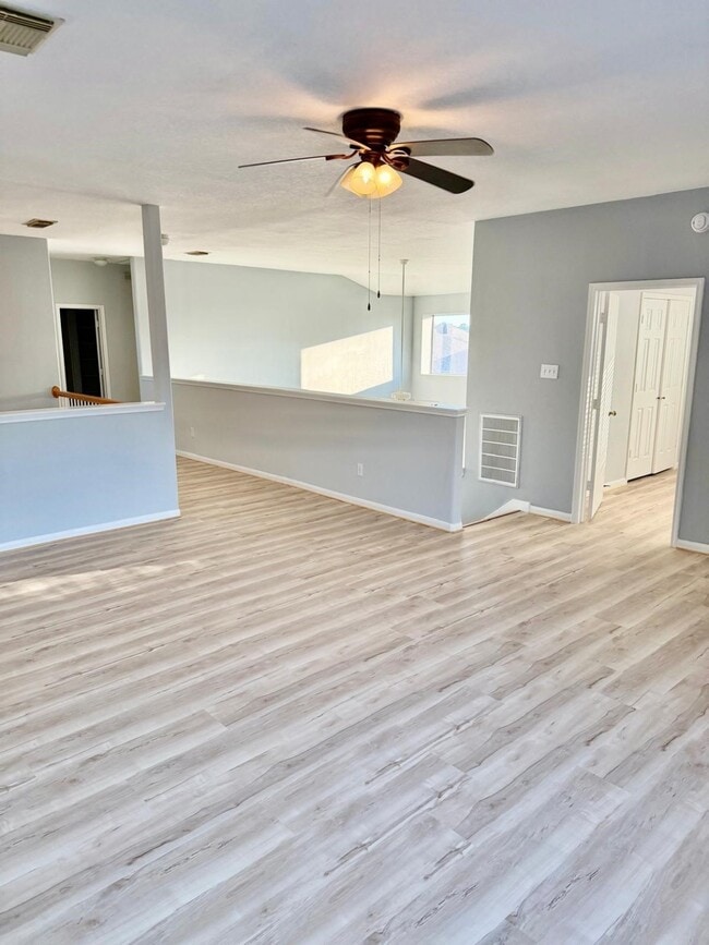 Building Photo - 6537 Canyon Mist Ln