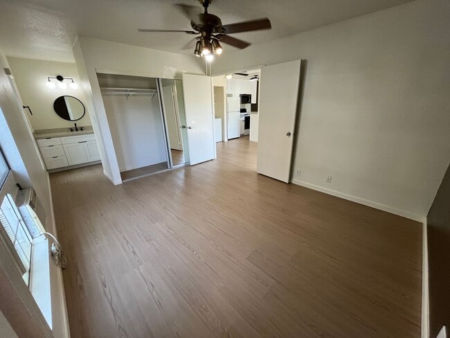 Building Photo - Crosspointe (Aiea/Honolulu) - 2 bed/2 bath...