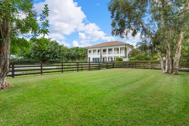 Building Photo - 14492 Equestrian Way