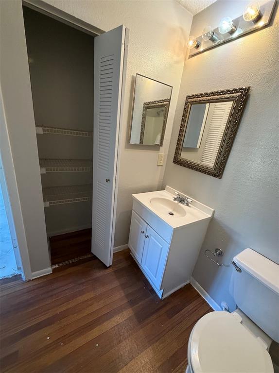 Building Photo - 2019 Dixie Belle Dr
