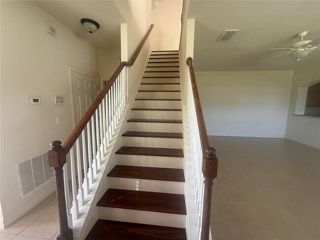 Building Photo - 2970 Ashland Ln S