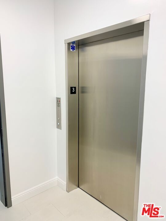 Building Photo - 11753 Iowa Ave