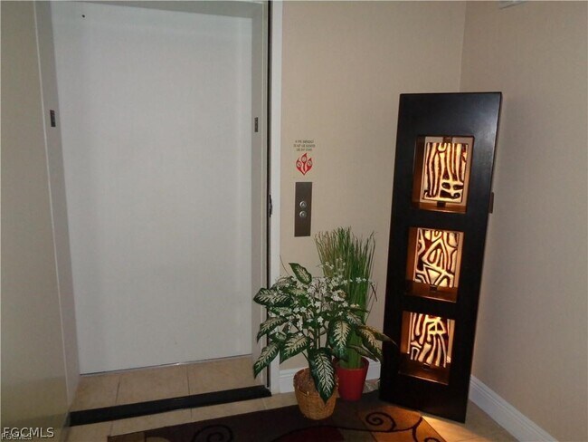 Building Photo - 2743 First St