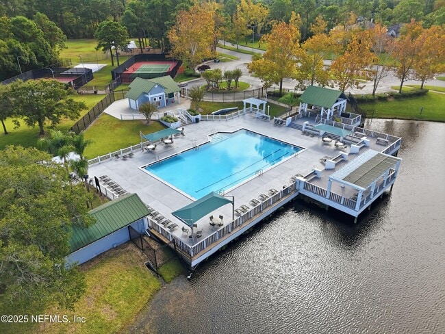 Building Photo - 2143 Lady Di Ln