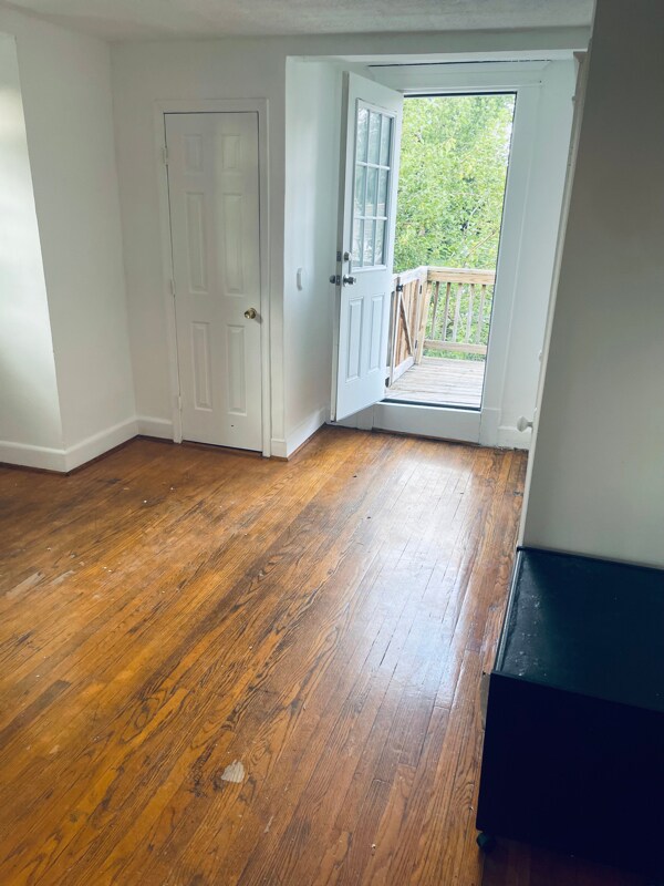 Building Photo - 3712 Parkside Dr