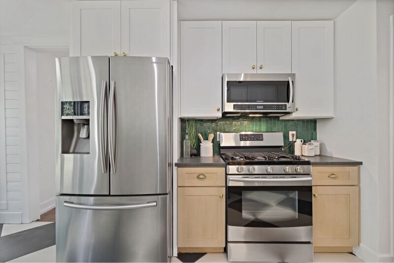 Building Photo - 6841 Woodcreek Ln