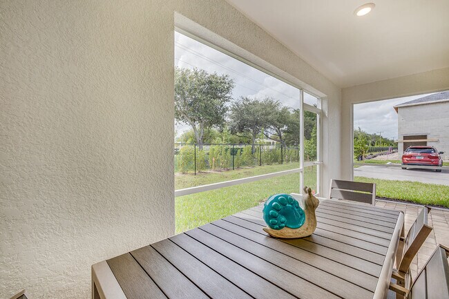 Building Photo - 15339 Wildflower Cir