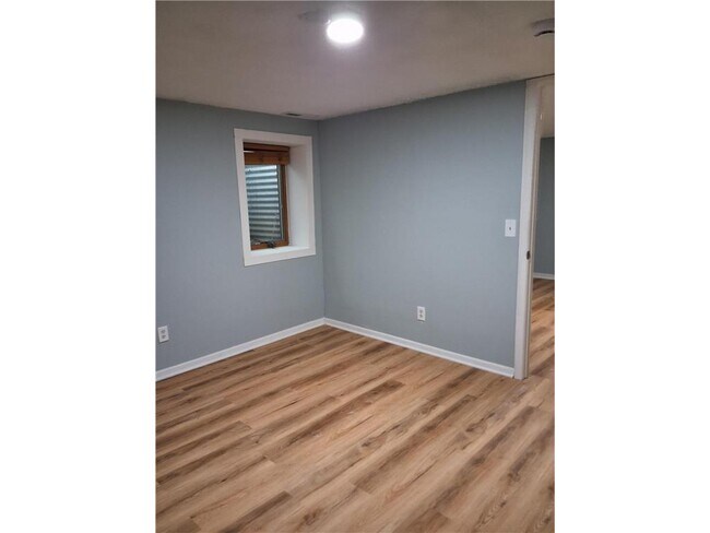 Building Photo - 5637 Emerson Ave N