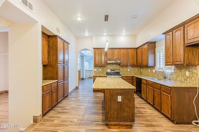 Building Photo - 2266 Nancy McDonald Dr