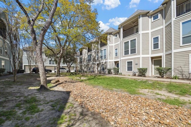 Building Photo - 1730 Bevis St