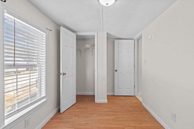 Building Photo - 119 Starwood Cir