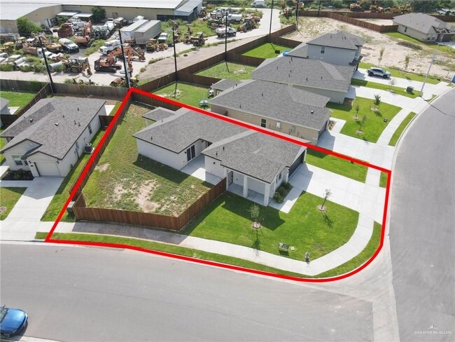 Building Photo - 2600 N Day Lily Ave