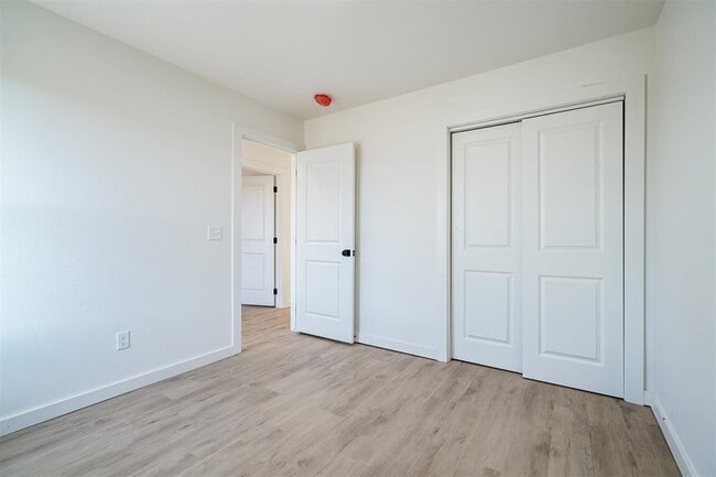 Building Photo - 224b NW 122nd St