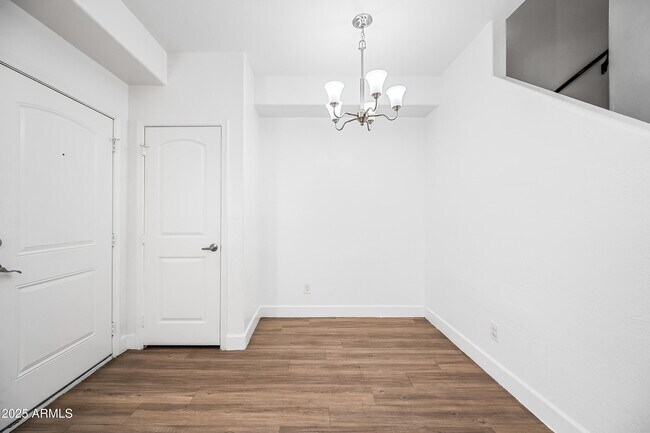 Building Photo - 4608 W Maryland Ave