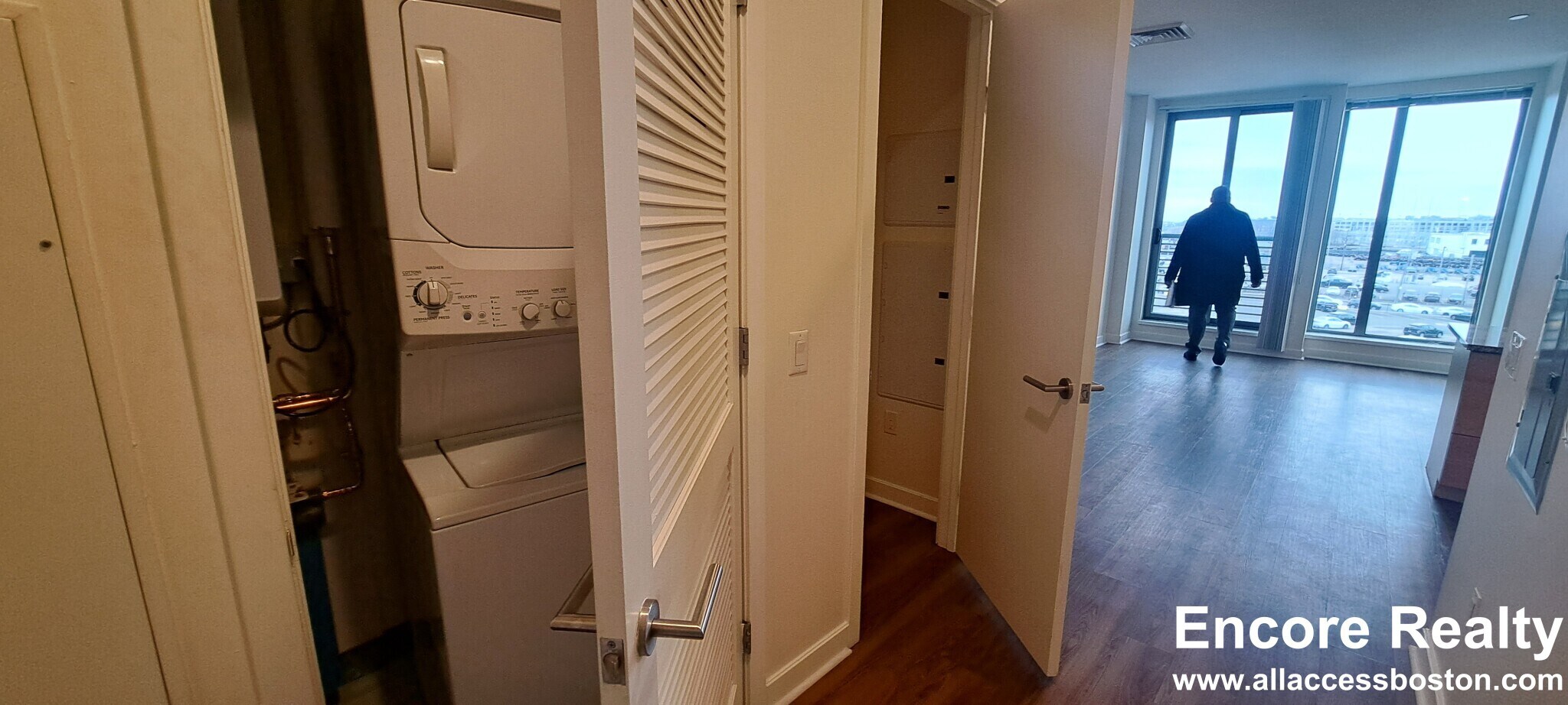 Building Photo - 411 D St