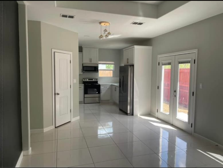 Building Photo - 201 W Rutherford Ave