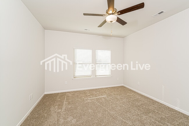 Building Photo - 308 Pond Spg Dr