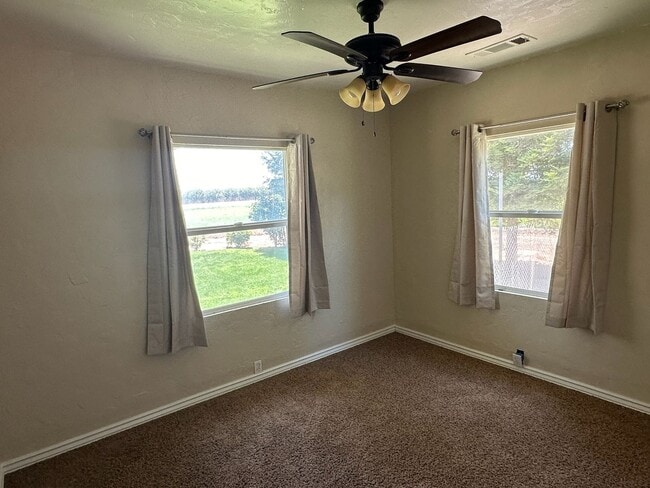 Building Photo - 7296 Ave 232